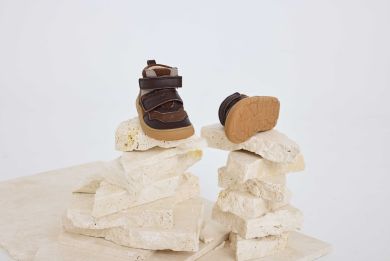 Lasten paljasjalkanilkkurit - brown- Becky Bisgaard