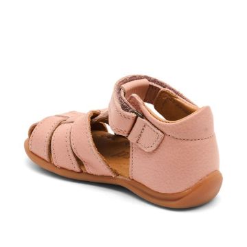 Pikkulasten sandaalit -nude - Carly Bisgaard 